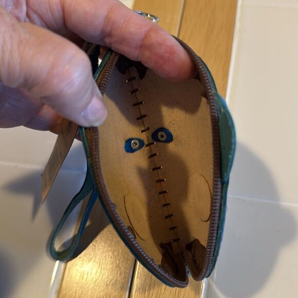 Aloha From Hawaii Dolphin Coin Purse Handmade Leather Zip Wristlet NWT - Picture 4 of 5